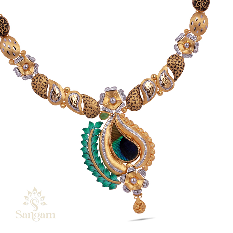 8 ANTIQUE NECKLACE 2